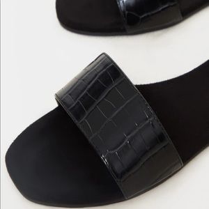 Single strap mule sandals